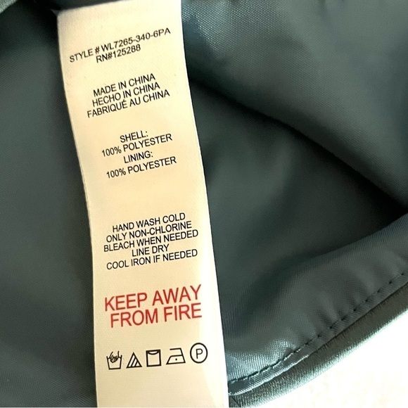 NWT Jason Wu Sage Green Satin 4 Button Cropped Sexy Plunge Fitted Vest Size L - Picture 15 of 15